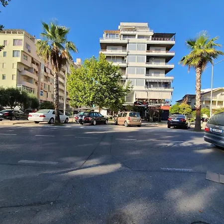 Free Parking & Wi-fi, Big Apartment, Center * Durres