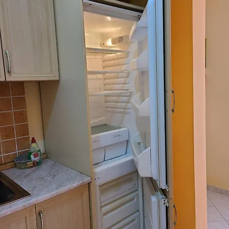 Free Parking & Wi-fi, Big Apartment, Center *