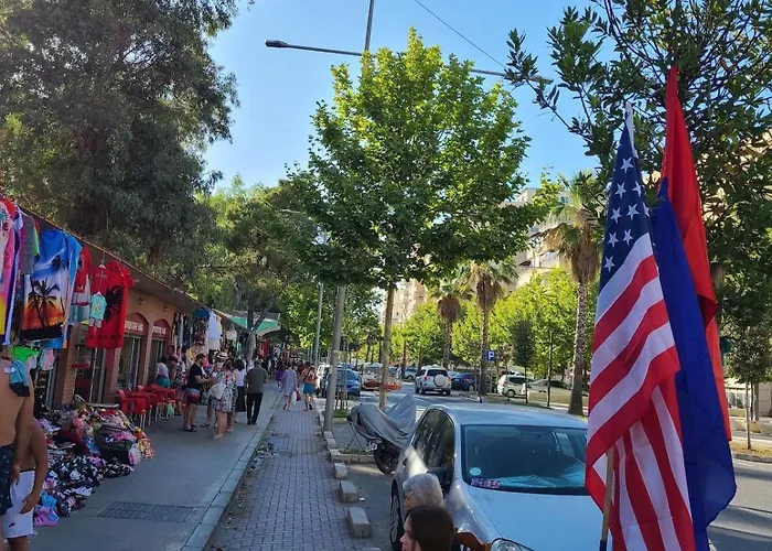Free Parking & Wi-fi, Big Apartment, Center * Durrës