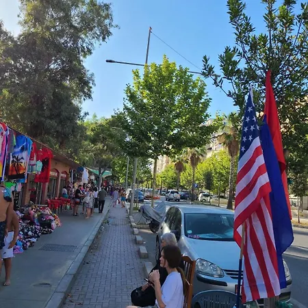 Free Parking & Wi-fi, Big Apartment, Center * Durrës