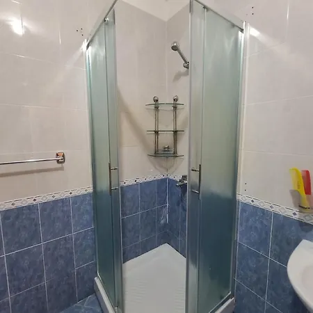 Apartmán Free Parking & Wi-fi, Big Apartment, Center